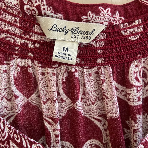 Lucky Brand Tops - Lucky Brand Med lightweight blouse